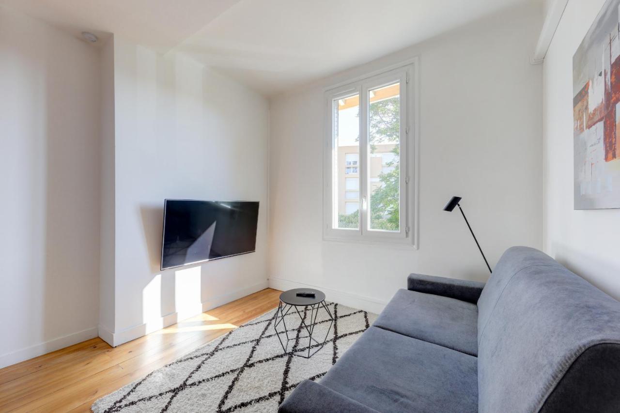 Terracotta-T2-Clim-Parking Gratuit Prive Apartment Pierre Benite Bagian luar foto