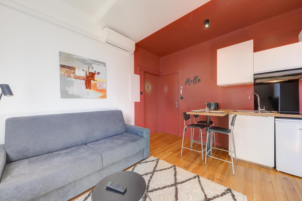 Terracotta-T2-Clim-Parking Gratuit Prive Apartment Pierre Benite Bagian luar foto